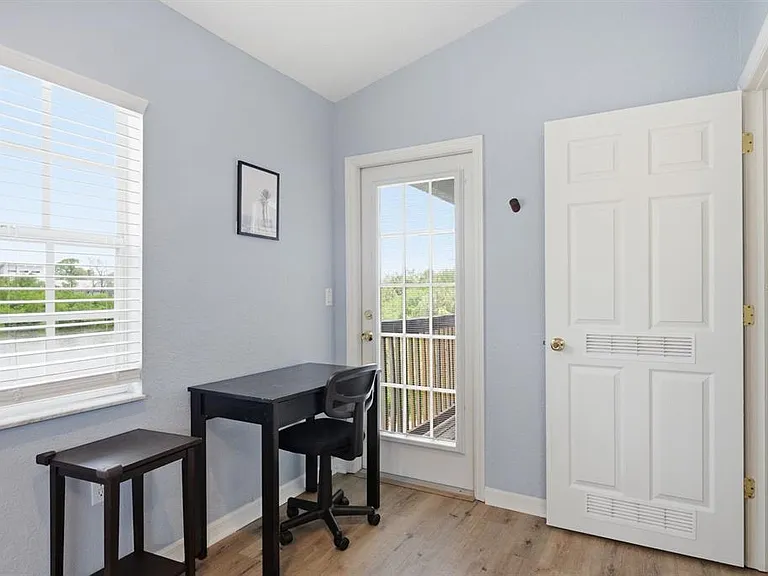 6731 Arroyo Dr — Photo 24