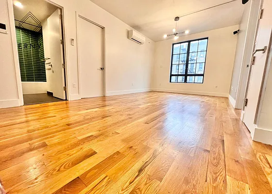 Rented by ERNY LLC | media 10