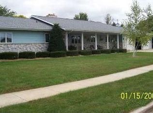 140 George St, Randolph, WI 53956