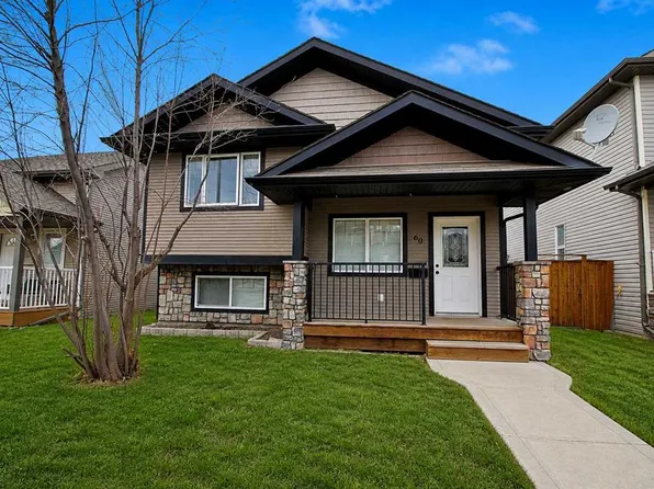 60 E Vickers Close, Red Deer, AB T4R 0E6