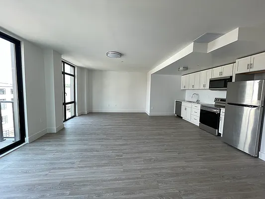 Rented by Olympic CIty Real Estate | media 25