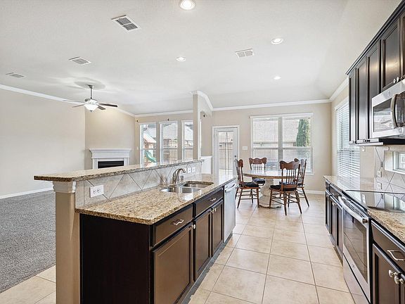 2nd image of 16328 White Rock Blvd