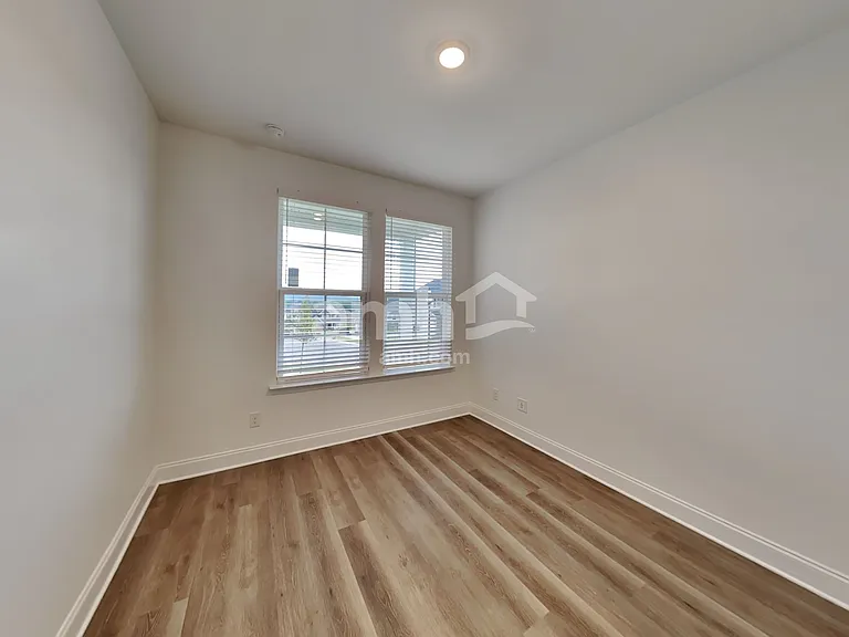 238 Marin Dr — Photo 19