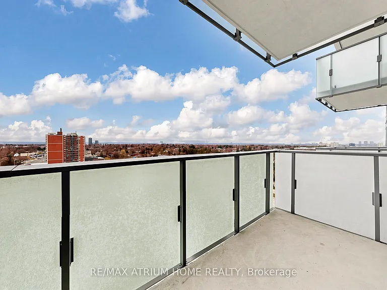 7 Golden Lion Hts #1001 — Photo 26