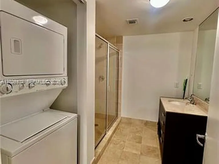 18201 Collins Ave #5307 — Photo 10