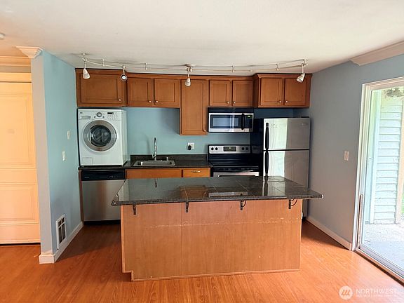 5th image of 23453 16th Avenue S #A-102