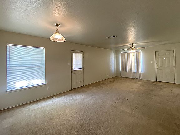 4th image of 305 Janelle Dr APT B
