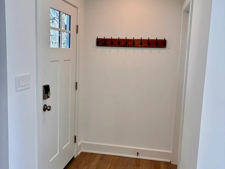 405 Calvin Ln #1 — Photo 2
