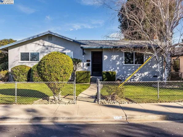 376 Albatross Ave, Livermore, CA 94551