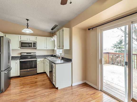 3rd image of 12413 Country Meadows Dr