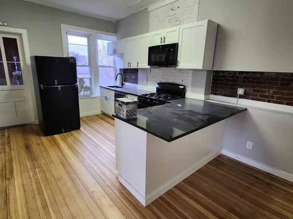 2633 6th Ave, Troy, NY 12180