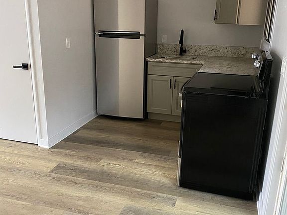 5th image of 2515 SE Monroe St #10987999