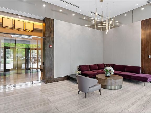 5th image of 1235 S Prairie Ave APT 2709