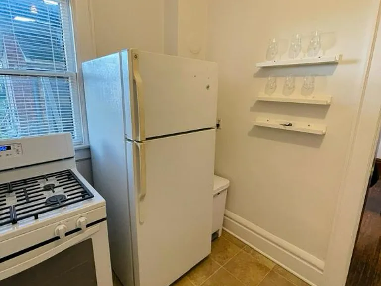 876 Dennison Ave — Photo 5