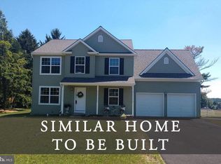 70 N Cherry Ln, Ronks, PA 17572