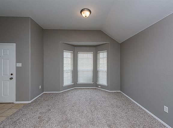4th image of 712 Kelley Ct