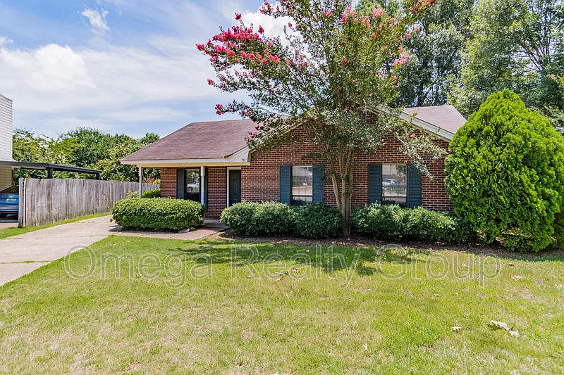 3 bed, 2.0 bath, 1594 sqft, $1,400 — Photo 4