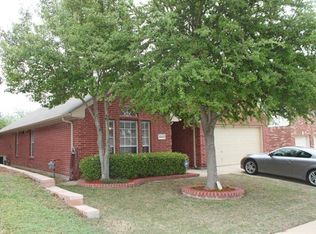 5920 Portridge Dr, Fort Worth, TX 76135