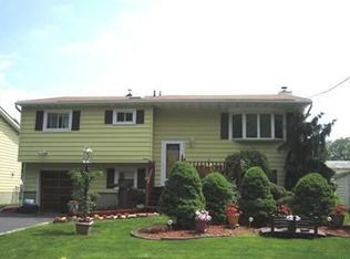 16 Teaneck Rd, Parsippany, NJ 07054