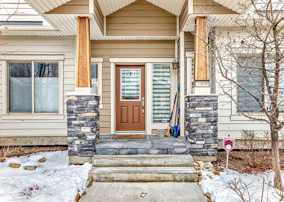 1st image of 106 NE Cougar Ridge Lndg SW