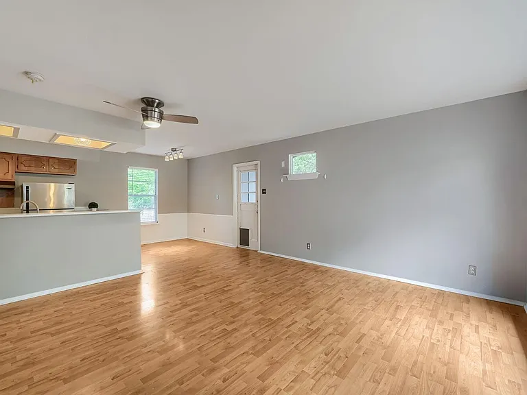 8308 Hathaway Dr — Photo 14