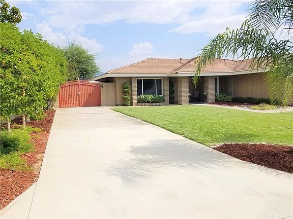 3rd image of 7419 Marigold Ave