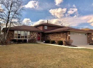 16512 Cranberry Ct, Tinley Park, IL 60487