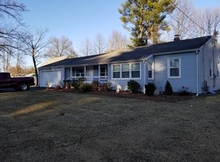 61 Randall Rd, Chelmsford, MA 01824