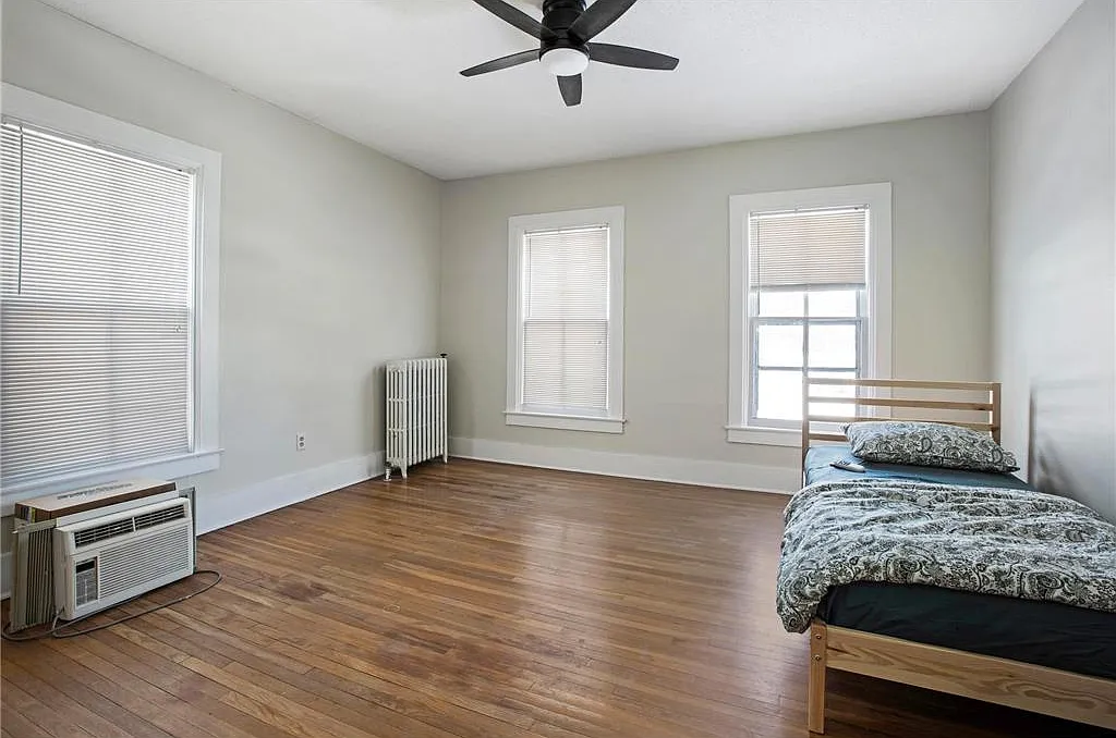 2 bed, $1,595 — Photo 3