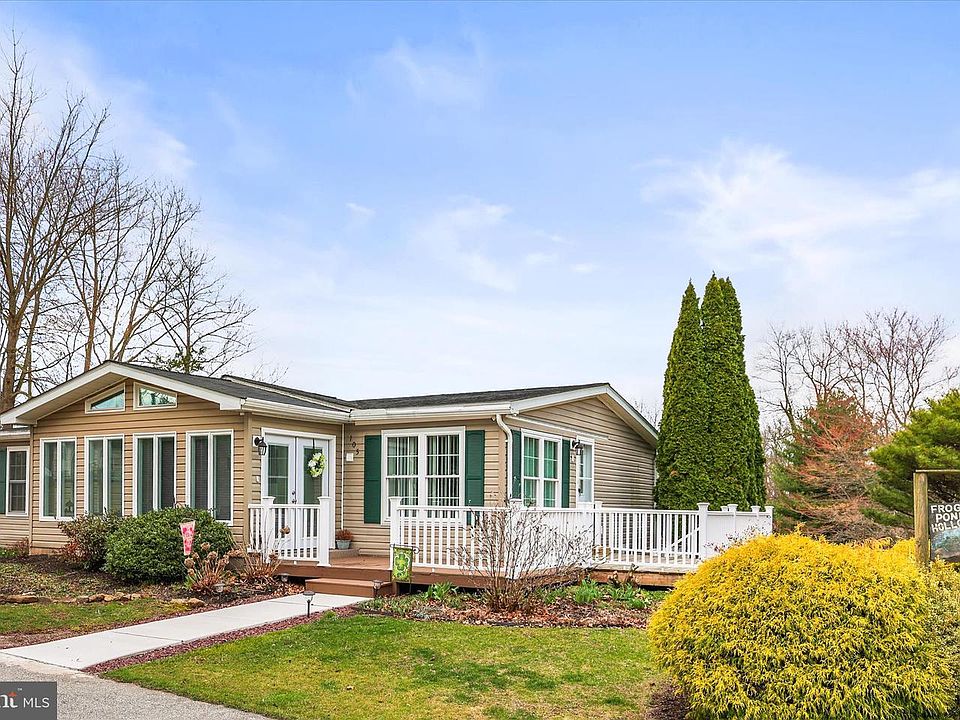 1st image of 105 Frog Pond Holw