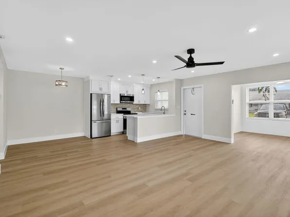 955 Circle Drive #A, Delray Beach, FL 33445