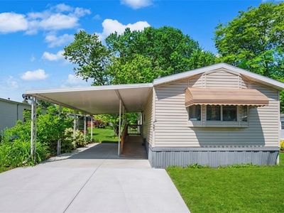 723 Country Pines Dr SW, Warren, OH, 44481