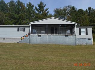 419 Sinking Creek Rd, Pembroke, VA 24136