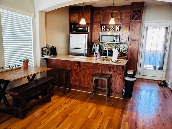 3rd image of 399 E Main St #407