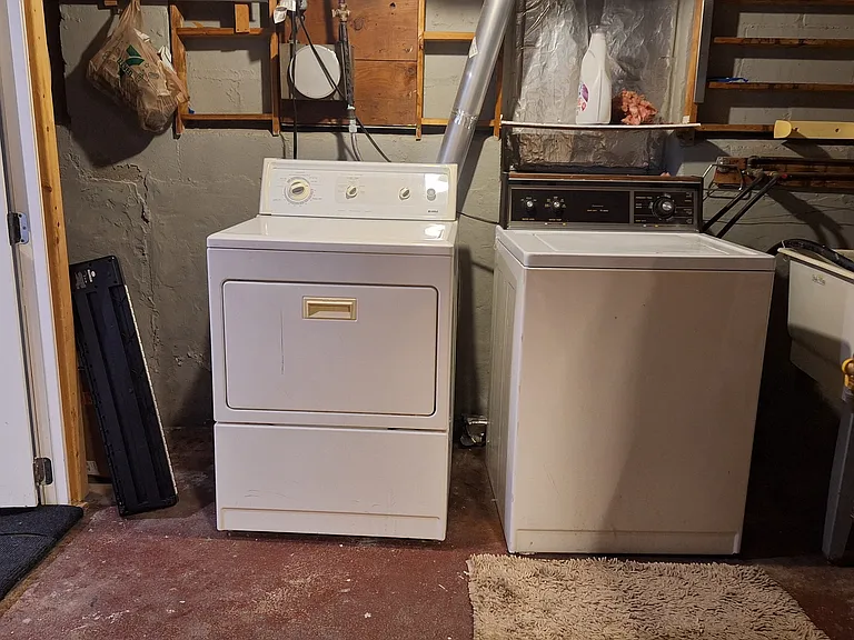 Washer dryer
