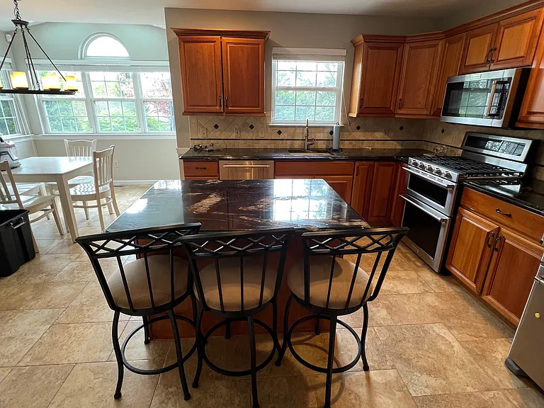 2386 Dubonnet Dr — Photo 16