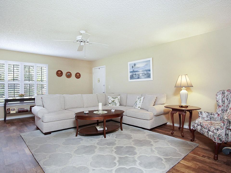 1st image of 12 Lake Vista Trail #101