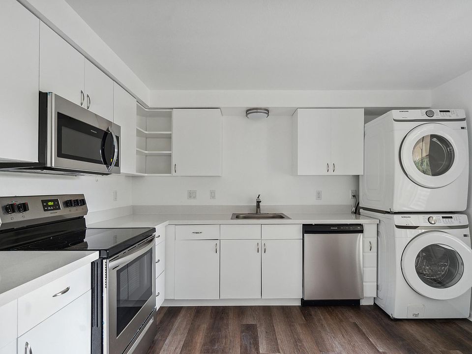 1st image of 3618 Lombard Ave APT 201