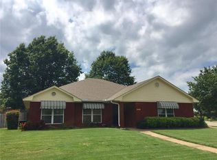 1305 Sylvan Hills Rd, Van Buren, AR 72956