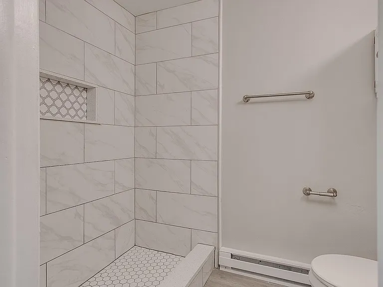 704 Motter Ave #2 — Photo 6