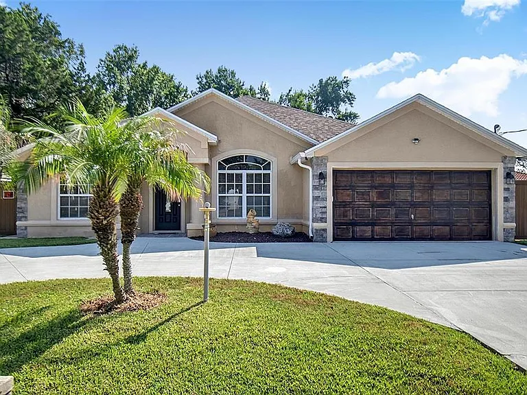 61 Francis Ln — Photo 6