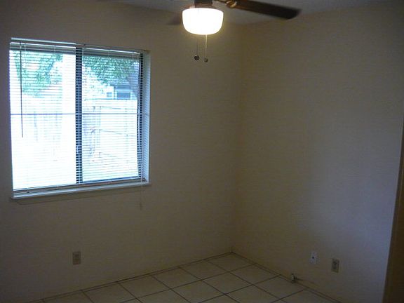 4th image of 2813 Austrian Pine Ct