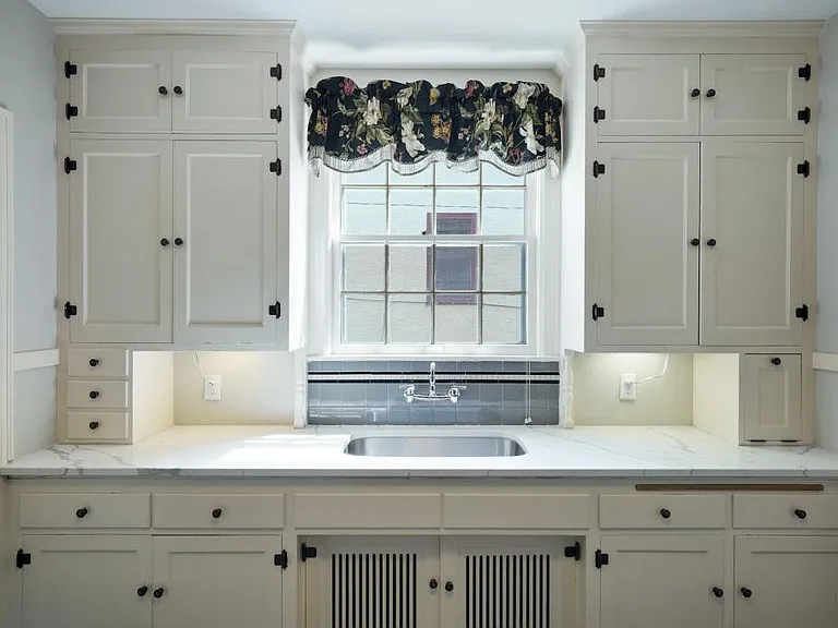 Kitchen countertop