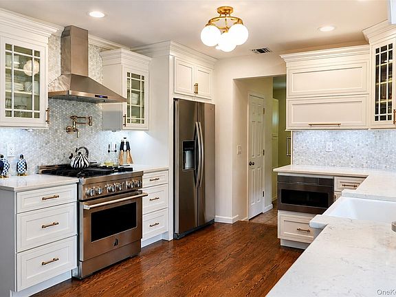 5th image of 14 Southaven Drive