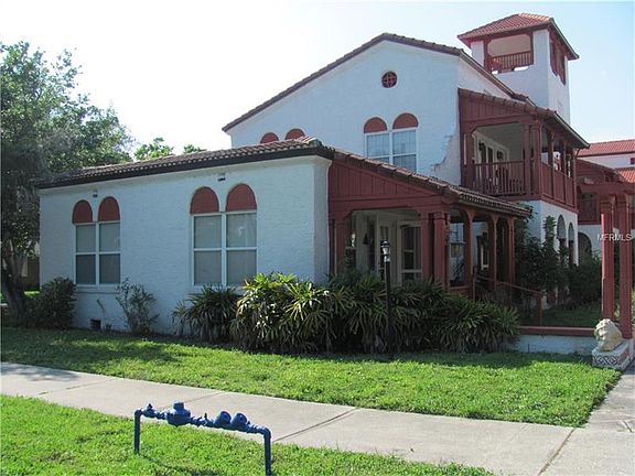 3rd image of 222 Snell Isle Blvd NE APT 5