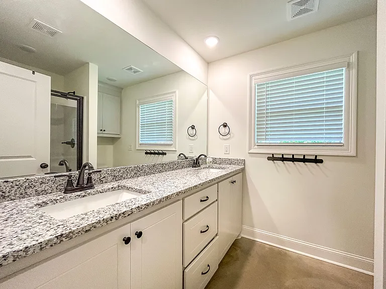 213 Pine Park Dr — Photo 5