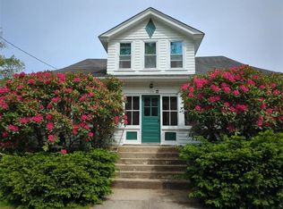 126 Pendar Rd, North Kingstown, RI 02852