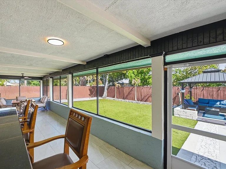 1326 SW Bartell Ave — Photo 46