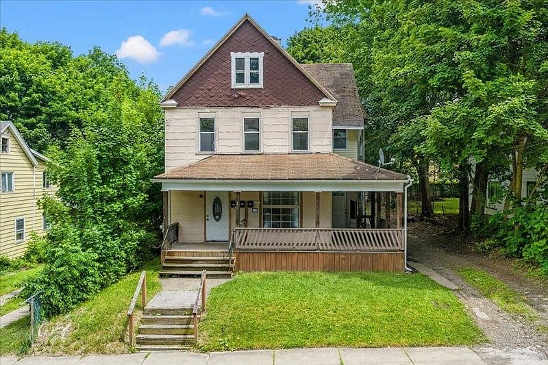 1st image of 182 Chapin St