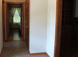 1720 Serenity Dr, Rives Junction, MI 49277